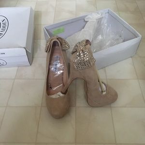 Brand new never worn